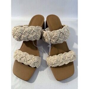 Universal Threads Sandals Size 8.5 New